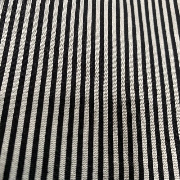 Hugo Boss Skirt Size 4 Mini Gray Black Stripped Pleated Y2K silk cotton blend - Picture 12 of 15